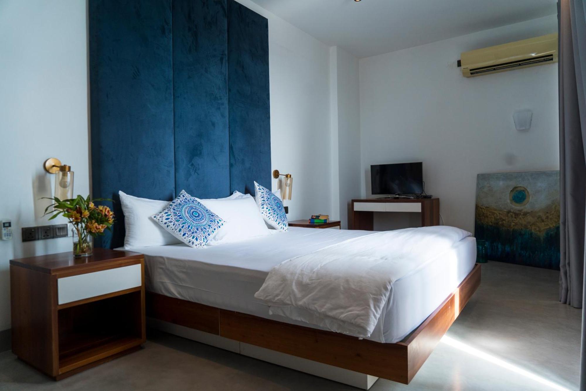 Four Petals Inn Kolombo Dış mekan fotoğraf