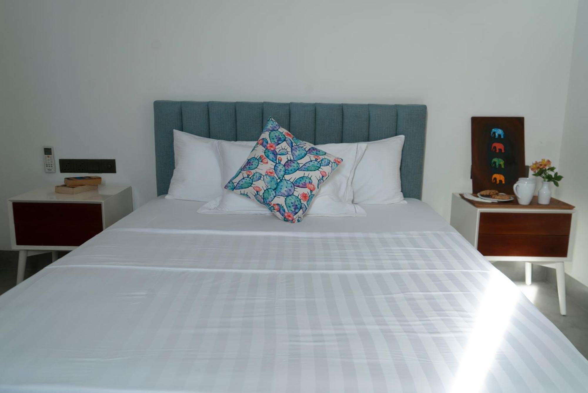 Four Petals Inn Kolombo Dış mekan fotoğraf